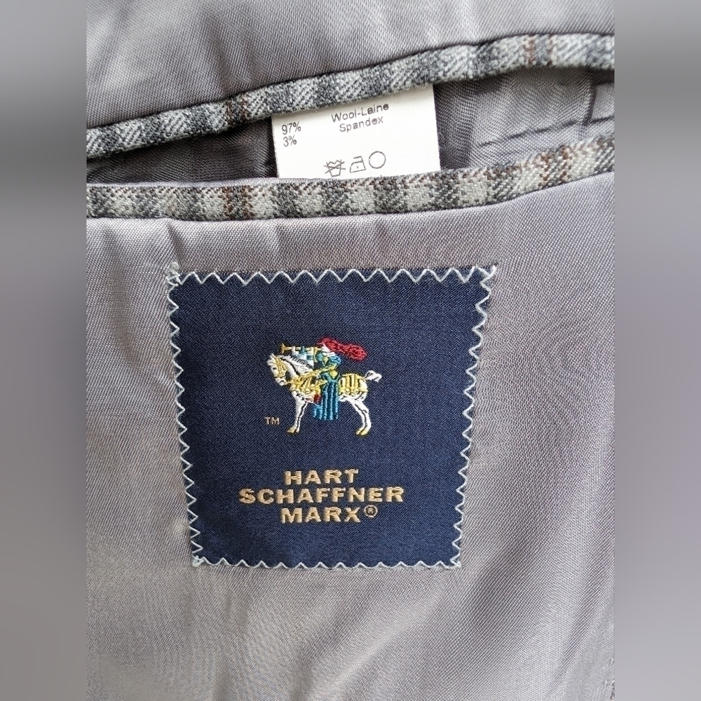 SOLD - Picture 4 of 8